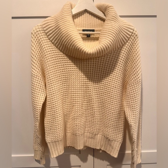 Modcloth Sweaters - Modcloth Cream Cowl Neck Sweater